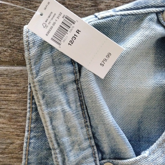 GAP Factory High Rise Wide-Leg Cargo Jeans. Size: 12/31 Regular - Picture 8 of 11